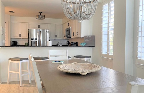 Santa Rosa Beach Condo | Blue Mtn-DIRECT BEACH FRONT-Corner Unit-Beach Service for 2 Included