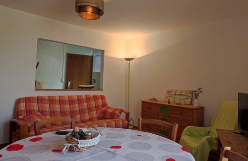 Loctudy Apartment | Blue net apartment