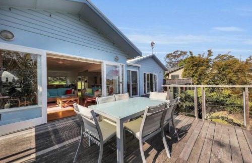 Merimbula House | Blue on Collins