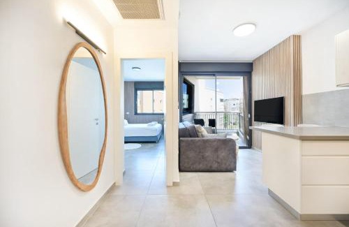 Tel Aviv Promenade Apartment | Blue One by HolyGuest
