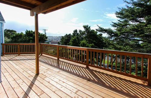 Newport House | Blue Pacifica