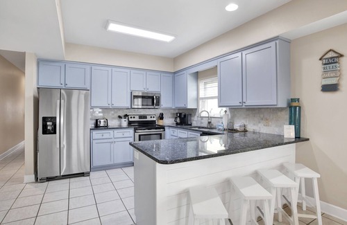 Gulf Shores House | Blue Parrot #3-Beachfront Duplex, Pet-Friendly