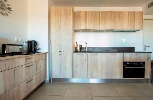 Saint Antoine Apartment | Blue Pearl A008