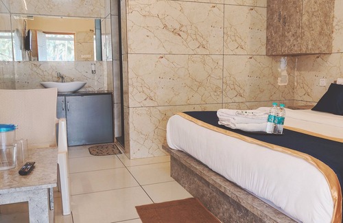 Murudeshwara Hotel | Blue Pearl Beach Guest House