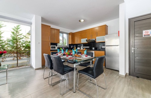 Pernera Villa | Blue Pelagos Villa - Charming Pernera Getaway