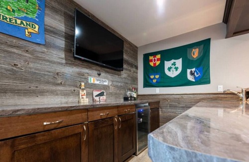 Plympton-Wyoming House | Blue Point Home- Beach Neighbourhood
