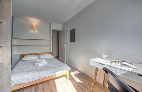 Secteur 4 Apartment | Blue Prosper - Centre-Ville