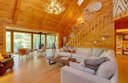 My Mountain House | Blue Ridge Cabin with Hot Tub and Private Lake!