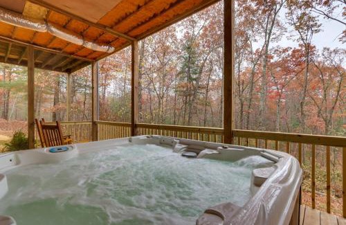 Blue Ridge House | Blue Ridge Cabin with Hot Tub, 5 Mi to Downtown!