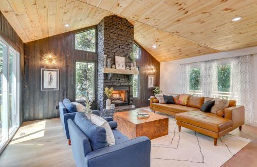 Morganton House | Blue Ridge Lake Home with Hot Tub in Morganton!