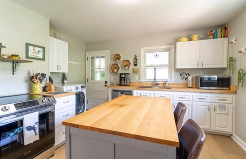 Galax House | Blue Ridge Mountain Getaway