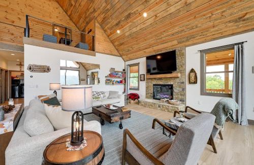 Andrews House | Blue Ridge Mountain-View Cabin with Hot Tub and Deck!