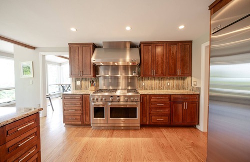 Paris House | Blue Ridge MTN Top Estate Retreat w/97 Acres