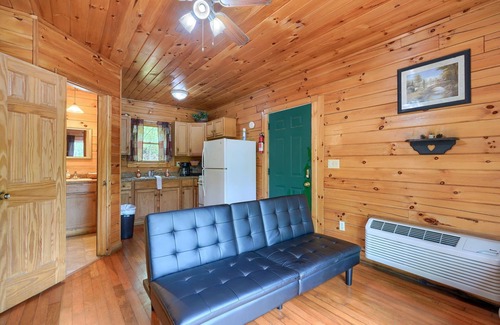 Logan Cabin | Blue Rose Cabins - Big Woody Cabin