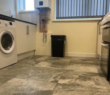 Melksham Apartment | Blue Rose