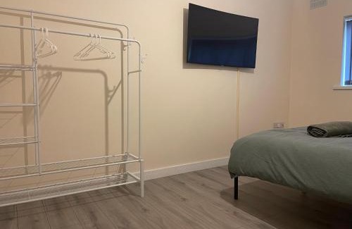 Melksham Apartment | Blue Rose