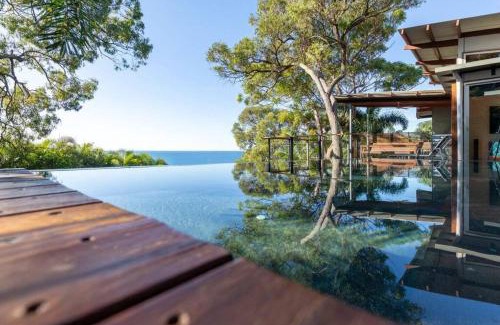 Agnes Water House | Blue Sapphire - Panoramic Ocean Views of Agnes Water's Main Beach