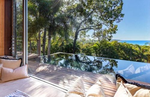 Agnes Water House | Blue Sapphire - Panoramic Ocean Views of Agnes Water's Main Beach