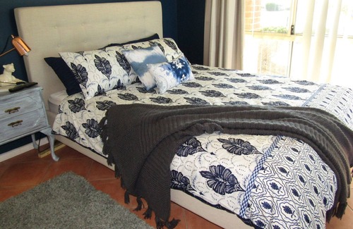 Melville House | Blue Sea Dragon... esplanade-opposite Jetty, close to all...