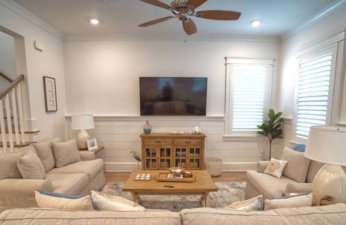 WaterSound Beach House | Blue Seas 30A - Luxury Prominence 4br + Bunkroom + 2 resort pools + EV chgr