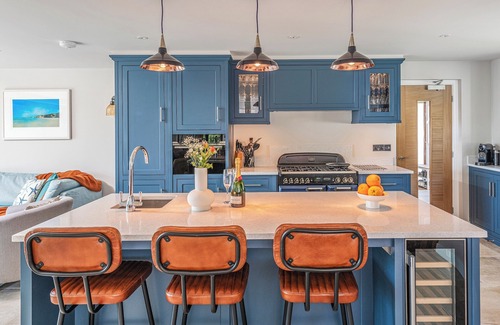 Trenance Cottage | Blue Seas is the perfect Cornish beach house, complete with spa.