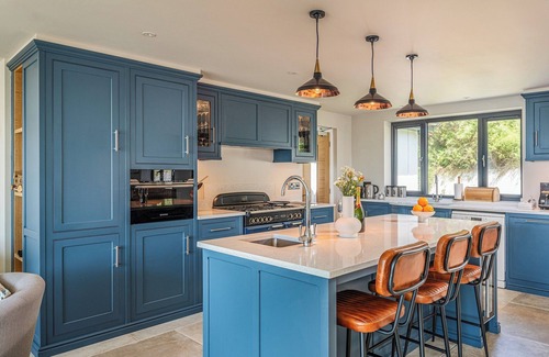Trenance Cottage | Blue Seas is the perfect Cornish beach house, complete with spa.