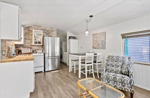 Nettles Island House | Blue Serenity Bungalow is ready for beach relaxation and fun. Family friendly!n