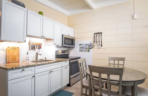 Key Colony Beach Condo | Blue Serenity With Open Water and 28 Feet of Docka