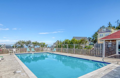 Nelscott House | Blue Shutter Olivia Beach