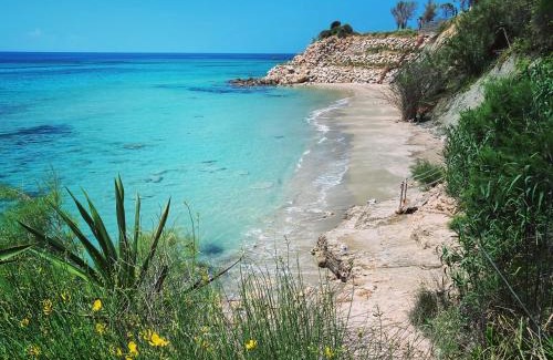 Agios Matthaios House | BLUE SKY COTTAGE, Kanouli beach