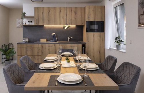 Schonegrund Apartment | Blue Sky Flat apartment for up to 6 people, 73m², south-facing balcony, Black Forest PLUS, 1st floor