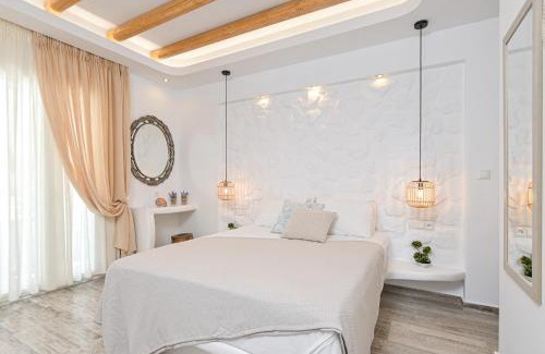 Old Town Naxos Hotel | Blue Sky Summer