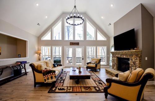 Blairsville House | Blue Sky