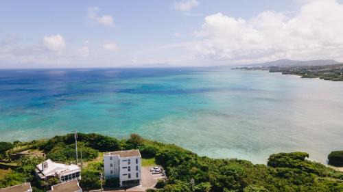 Kadena-cho Apartment | Blue Steak Wonder Senaha