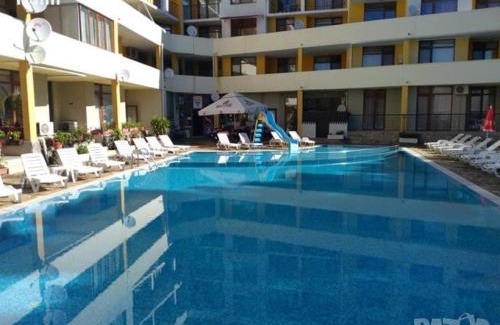 Sunny Beach Apartment | Blue Summer