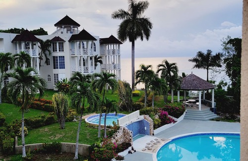 St. Ann's Bay Condo | Blue Topaz- deluxe penthouse studio with stunning seaview