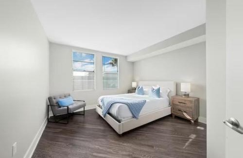 Pico Apartment | Blue Topaz Retreat - Spacious 3BR Gorgeous City views