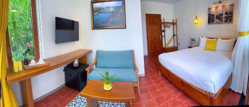 Cam Pho House | Blue Tropical House Hội An