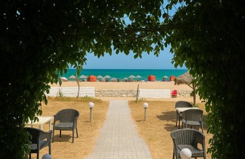 Raoued plage House | Blue View Rooftop - Gammarth , Pieds dans l'eau, Terrasse panoramique face à la mer