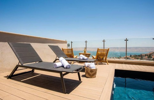 Tiberias Apartment | Blue villa - 5 bedrooms with private pool