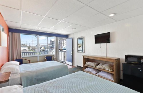 Ocean City Hotel | Blue Wave Inn - Ocean City