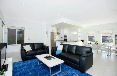 Aldinga Beach Apartment | Blue Zone - Aldinga Beach - C21 SouthCoast Holidays