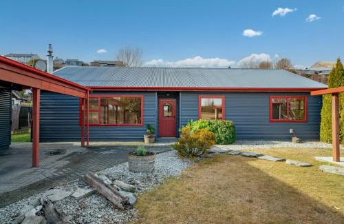 Arrowtown House | Bluebelle Retreat - Arrowtown Home