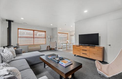Arrowtown House | Bluebelle Retreat - Arrowtown Home