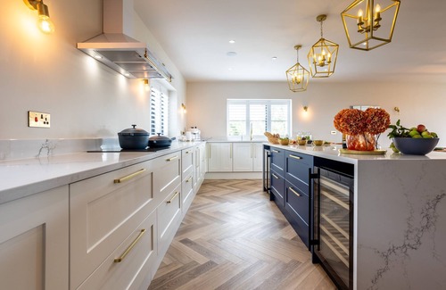 Llanfaelog House | Bluebells: Eco-Friendly 4-Bed Home with Sea Views in Llanfaelog | Managed by Anglesey Holiday Lettin
