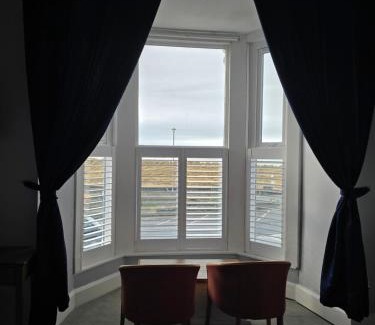 Barmouth House | Bluebells guest house