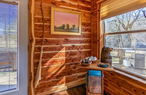 Boswell House | BlueBird Cabin ~ on Livingston Creek