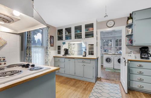Salida House | Bluebird Cottage, Downtwn Salida Victorian On Park
