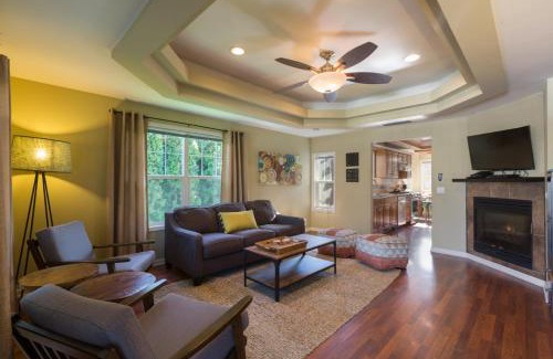 River West House | Bluebird Day - Cascadia Craftsman
