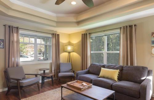 River West House | Bluebird Day - Cascadia Craftsman